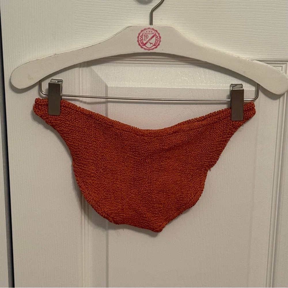 Hunza G Crinkle Bikini in Metallic Rosewood - Picture 6 of 6